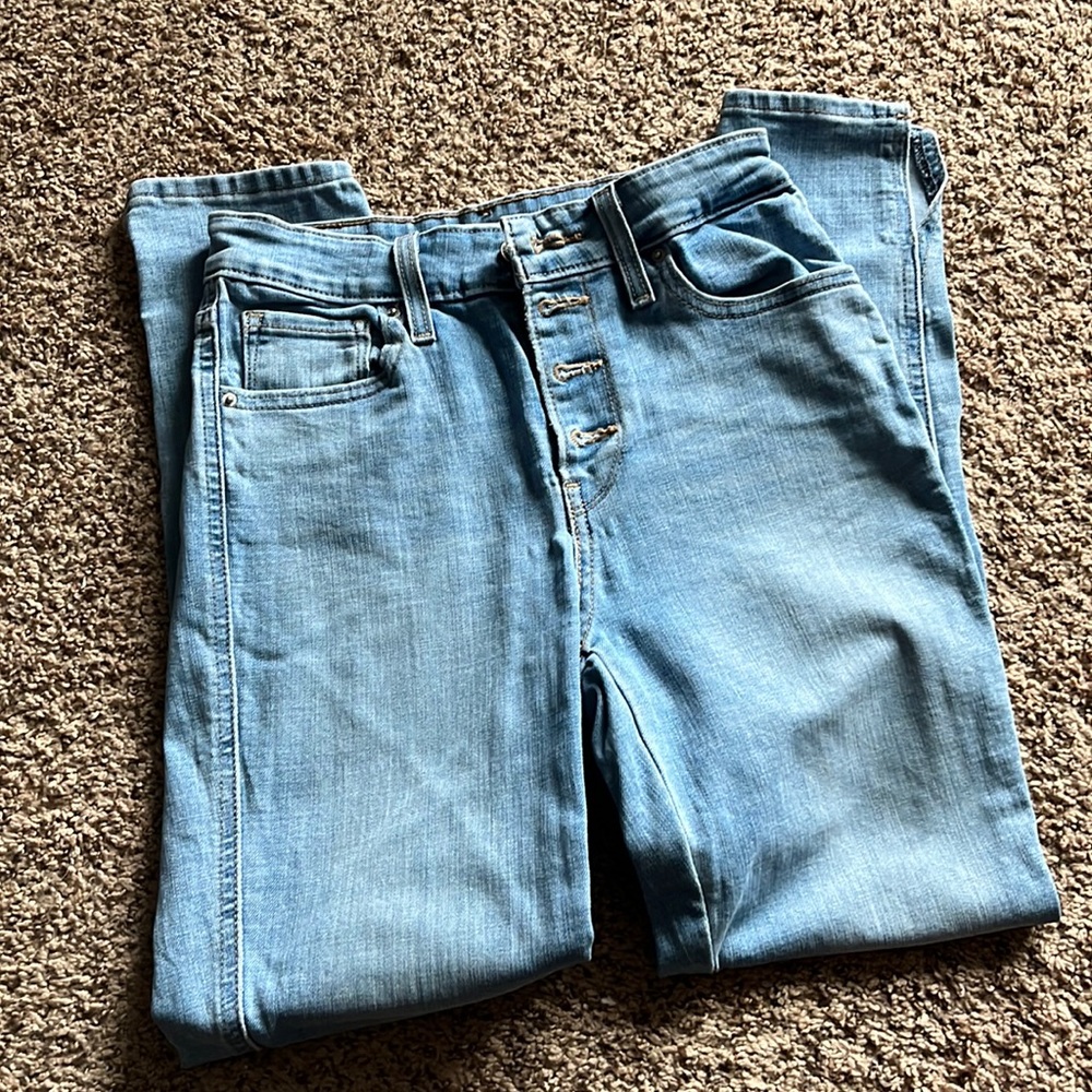 Levi’s | size 26 | 721 high rise skinny ankle | good condition